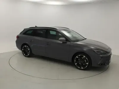 Usado Cupra Leon 150 HP (110 kW) 2025 Cinzento Carrinha
