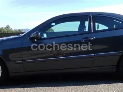 Usado Mercedes CLC220 150 CV (110 kW) 2009 Negro Utilitario