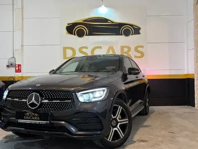 Usado Mercedes GLC300e 320 CV (235 kW) 2021 Negro SUV
