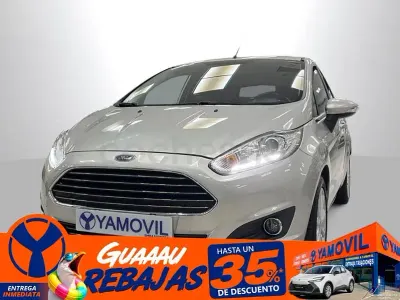 Usado Ford Fiesta Titanium 82 CV (60 kW) 2016 Gris / plata Berlina