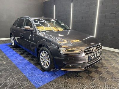 Usado Audi A4 Premium 136 CV (100 kW) 2015 Gris / plata Familiar