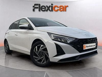 Blanco Usado 2024 Hyundai i20 Berlina | 17.490 € (Precio justo)