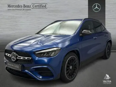 Usado Mercedes GLA200 AMG line 150 CV (110 kW) 2025 Azul SUV