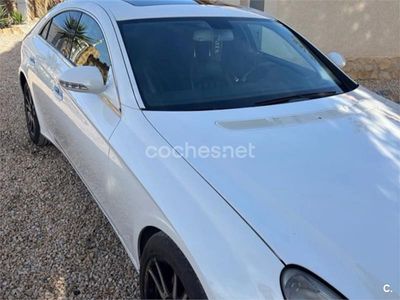 Usado Mercedes CLS320 224 CV (164 kW) 2005 Blanco Berlina