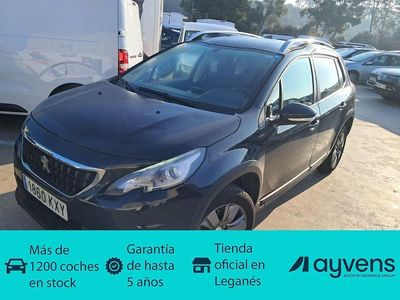 Usado Peugeot 2008 Signature Sky 100 CV (73 kW) 2019 Gris SUV