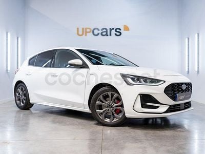 Usado Ford Focus ST-Line 125 CV (91 kW) 2022 Blanco Berlina