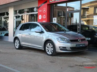 Usado VW Golf VII Sportline 105 CV (77 kW) 2013 Beige Berlina