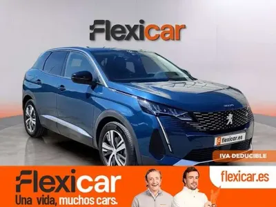Usado Peugeot 3008 Allure 226 CV (166 kW) 2022 Azul SUV