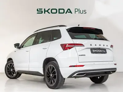 Usado Skoda Karoq SportLine 150 CV (110 kW) 2022 Blanco SUV