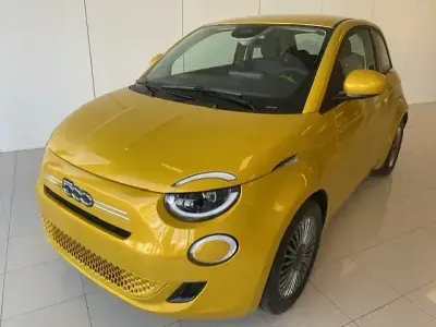 Novo Fiat 500 65 HP (47 kW) 2026 Amarelo Sedan