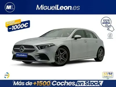 Usado Mercedes A180 109 CV (80 kW) 2019 Gris Utilitario