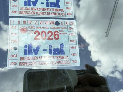 Usado Nissan NV200 Comfort 90 CV (66 kW) 2013 Gris / plata Monovolumen