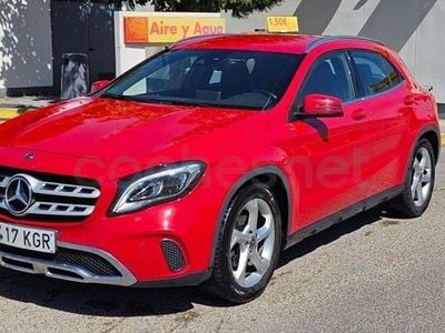 Usado Mercedes GLA220 177 CV (130 kW) 2018 Rojo SUV