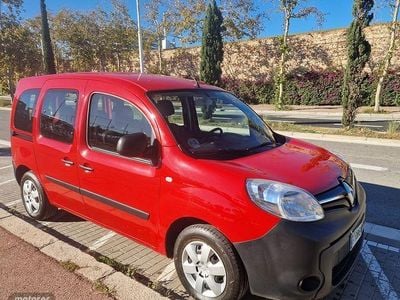 Usado Renault Kangoo Edition One 95 CV (69 kW) 2021 Rojo Monovolumen