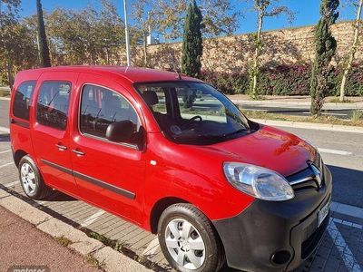 Rojo Usado 2021 Renault Kangoo Edition One Monovolumen | 12.000 € (Buen precio)