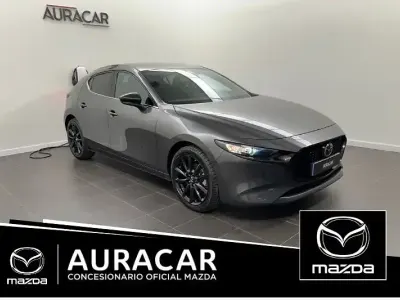 Usado Mazda 3 Homura-Line 140 CV (102 kW) 2025 Gris / plata Berlina