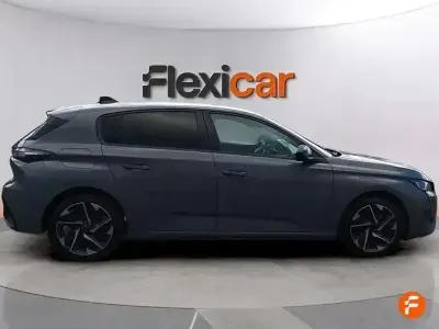 Usado Peugeot 308 Allure 130 CV (95 kW) 2024 Gris Berlina