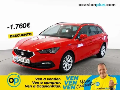 Usado Seat Leon ST Style 110 CV (80 kW) 2023 Rojo Familiar