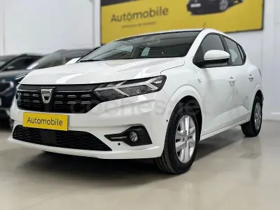 Usado Dacia Sandero Comfort 91 CV (66 kW) 2021 Blanco Berlina
