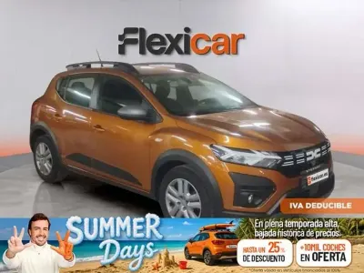 Usado Dacia Sandero Essentiel 91 CV (66 kW) 2023 Naranja Utilitario