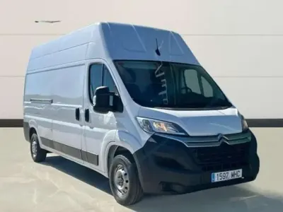 Usado Citroën Jumper 140 CV (102 kW) 2023 Blanco Monovolumen