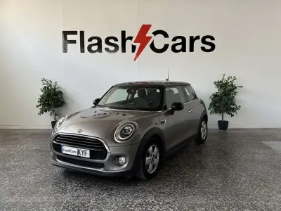 Usado Mini Cooper 136 CV (100 kW) 2019 Gris Utilitario