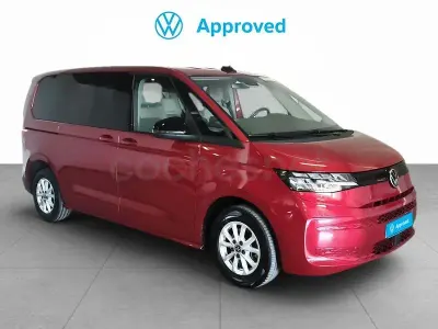 Usado VW Multivan 150 CV (110 kW) 2024 Rojo Monovolumen