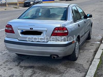 Gris / plata Usado 2000 Volvo S40 Berlina | 2500 €