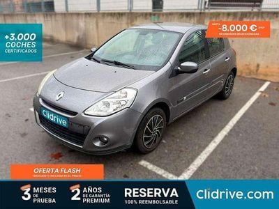 Gris Usado 2010 Renault Clio II Authentique Utilitario | 3990 € (Precio justo)