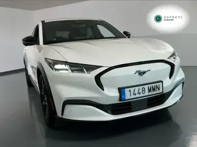 Occasion Ford Mustang Mach-E Premium 215 kW (293 PK) 2024 Wit SUV