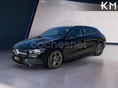 Usado Mercedes CLA200 Shooting Brake 150 CV (110 kW) 2022 Negro Familiar