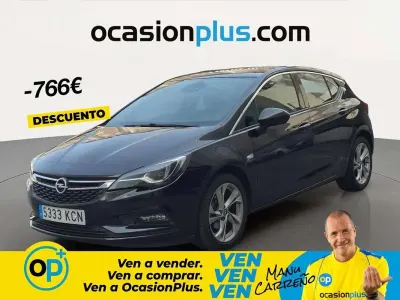 Usado Opel Astra Dynamic 110 CV (80 kW) 2017 Negro Utilitario