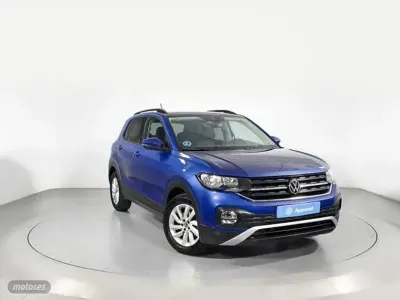 Usado VW T-Cross Advance 110 CV (80 kW) 2022 Azul SUV