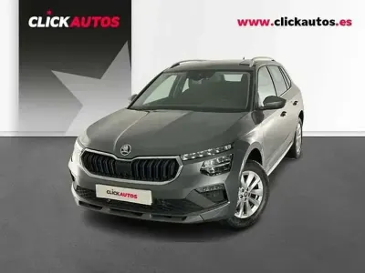Usado Skoda Kamiq Selection 116 HP (85 kW) 2025 Cinzento SUV