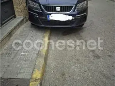 Usado Seat Alhambra 4Drive 140 CV (102 kW) 2012 Azul Monovolumen