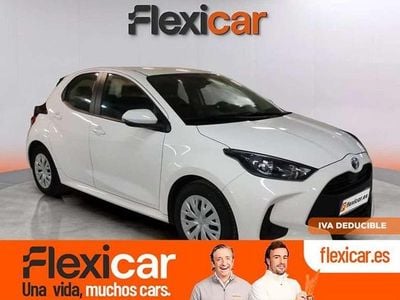 Usado Toyota Yaris Hybrid Active 116 CV (85 kW) 2022 Blanco Utilitario