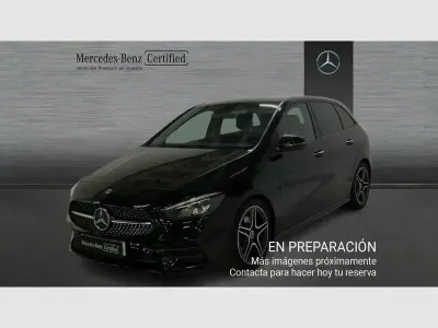 Occasion Mercedes B180 116 PK (85 kW) 2022 Zwart MPV