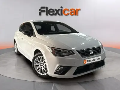 Usado Seat Ibiza Reference 95 CV (69 kW) 2024 Blanco Utilitario