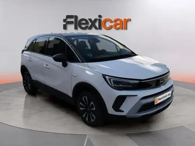Usado Opel Crossland Elegance 131 CV (96 kW) 2024 Gris SUV