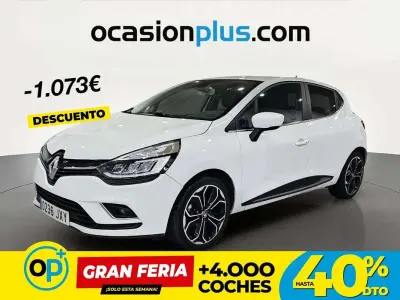 Usado Renault Clio Zen 120 CV (88 kW) 2017 Blanco Utilitario