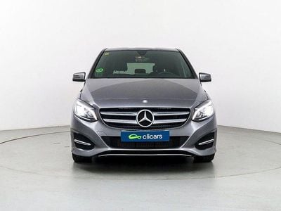 Usado Mercedes B200 150 CV (110 kW) 2016 Gris / plata Monovolumen