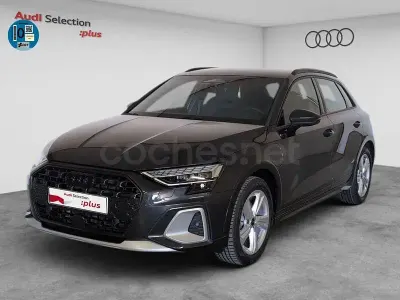 Usado Audi A3 Advanced 204 CV (150 kW) 2025 Gris / plata Berlina