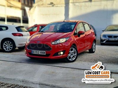 Rojo Usado 2013 Ford Fiesta Trend Berlina | 5500 €