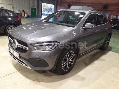Gris / plata Usado 2021 Mercedes GLA200 SUV | 27.900 € (Buen precio)