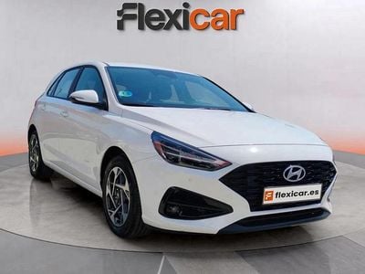 Blanco Usado 2024 Hyundai i30 Berlina | 16.790 € (Precio justo)
