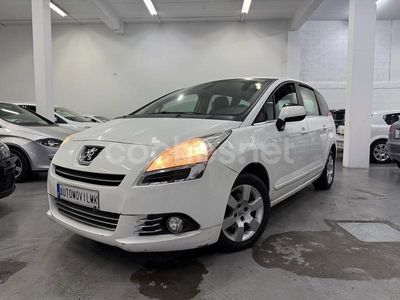 Blanco Usado 2012 Peugeot 5008 Active Monovolumen | 3990 € (Precio justo)