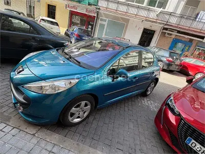 Usado Peugeot 207 95 HP (69 kW) 2008 Azul Sedan