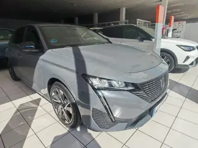 Usado Peugeot 308 Allure 130 CV (95 kW) 2024 Otro Berlina