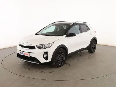 Usado Kia Stonic 101 CV (74 kW) 2019 Blanco SUV