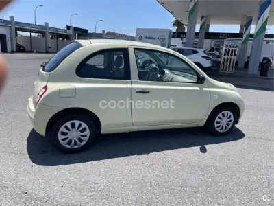 Usado Nissan Micra 80 CV (58 kW) 2004 Amarillo Utilitario